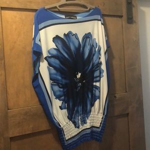 3/$10 Isabella Rodriguez top size medium